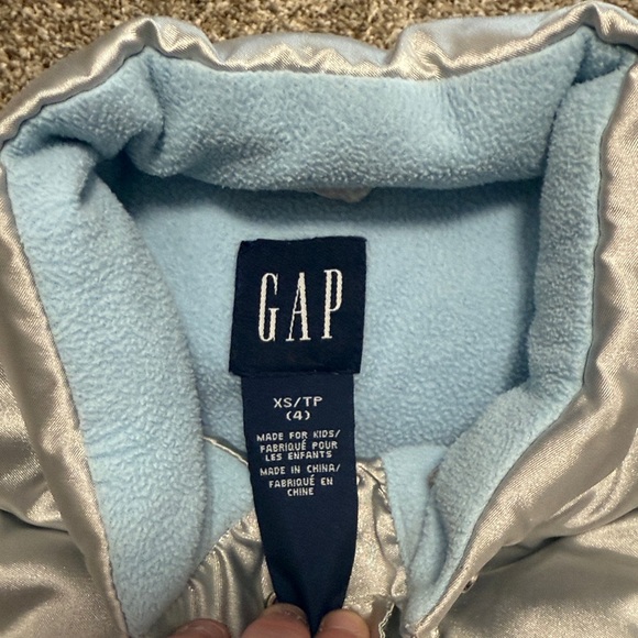 GAP Metallic Silver Vest with Light Blue Lining - Picture 2 of 13